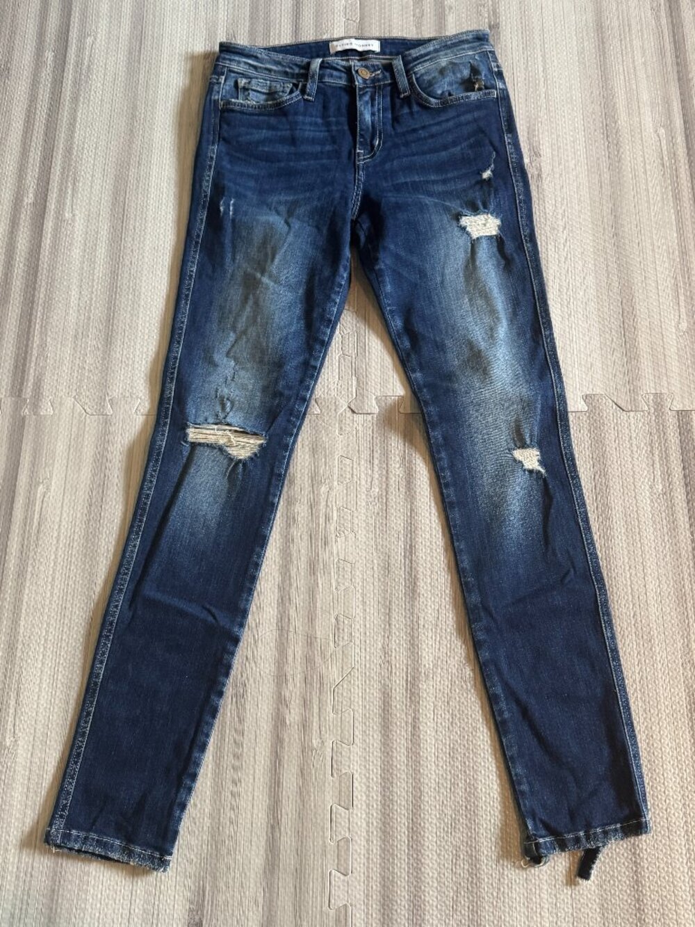 NWT Flying Monkey Women's Distressed Skinny Ankle Jeans